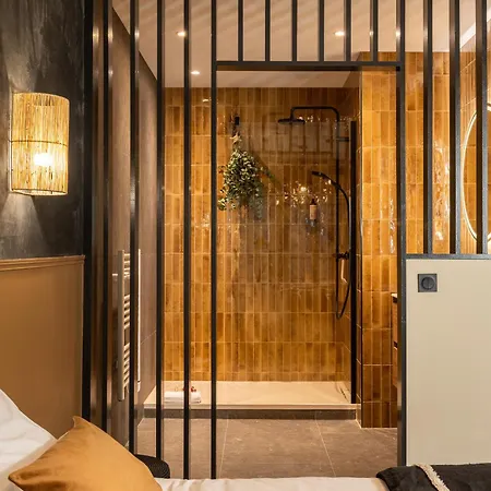 Host Mayfair Villeurbanne